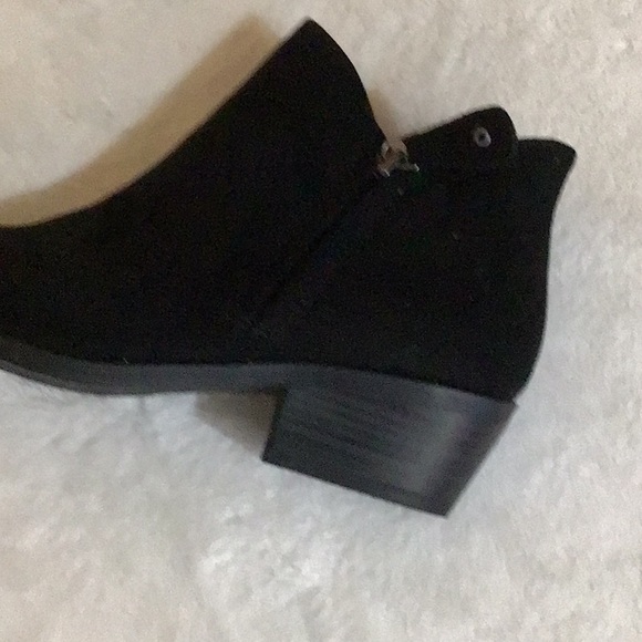 SO Angelfish Faux Suede Ankle Boots - Picture 6 of 12
